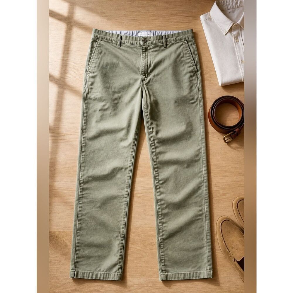 Amazon Essentials Men's Olive Khakis 42x32
